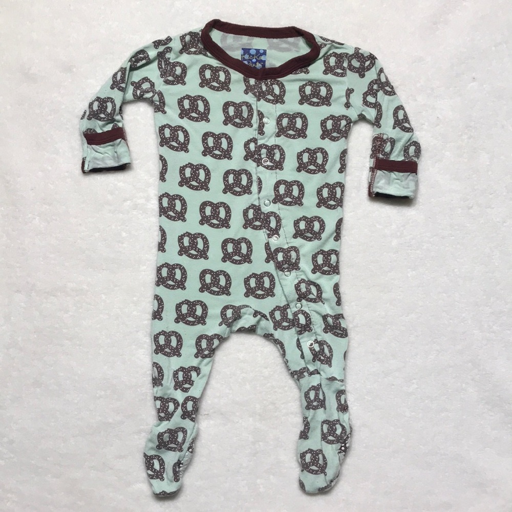 Kickee Pants Pretzel bodysuit